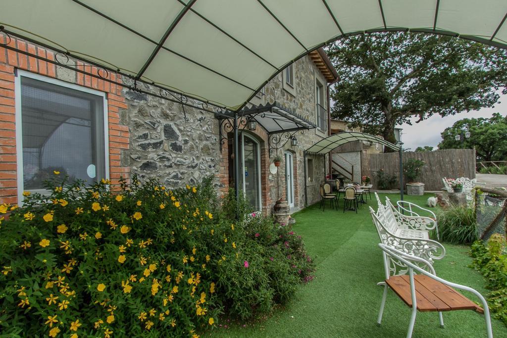 Agriturismo Specchio Del Lago 몬테피아스콘 외부 사진