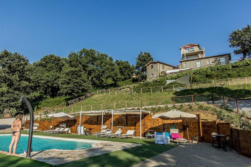 Agriturismo Specchio Del Lago 몬테피아스콘 외부 사진
